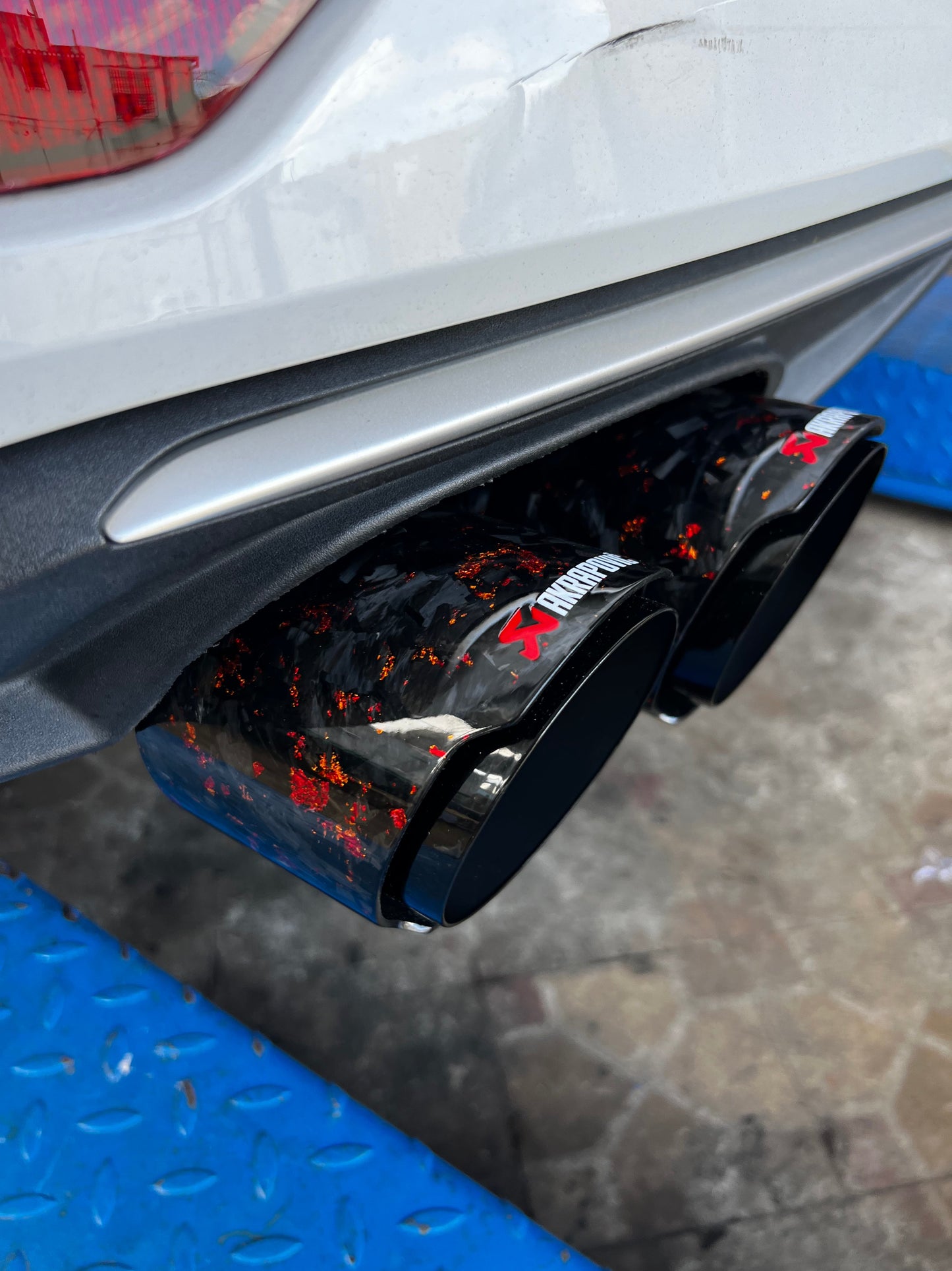 LIMITED EDITION Dual Tip PAIR Akrapovic Forged Black/Red with Foil Gold no